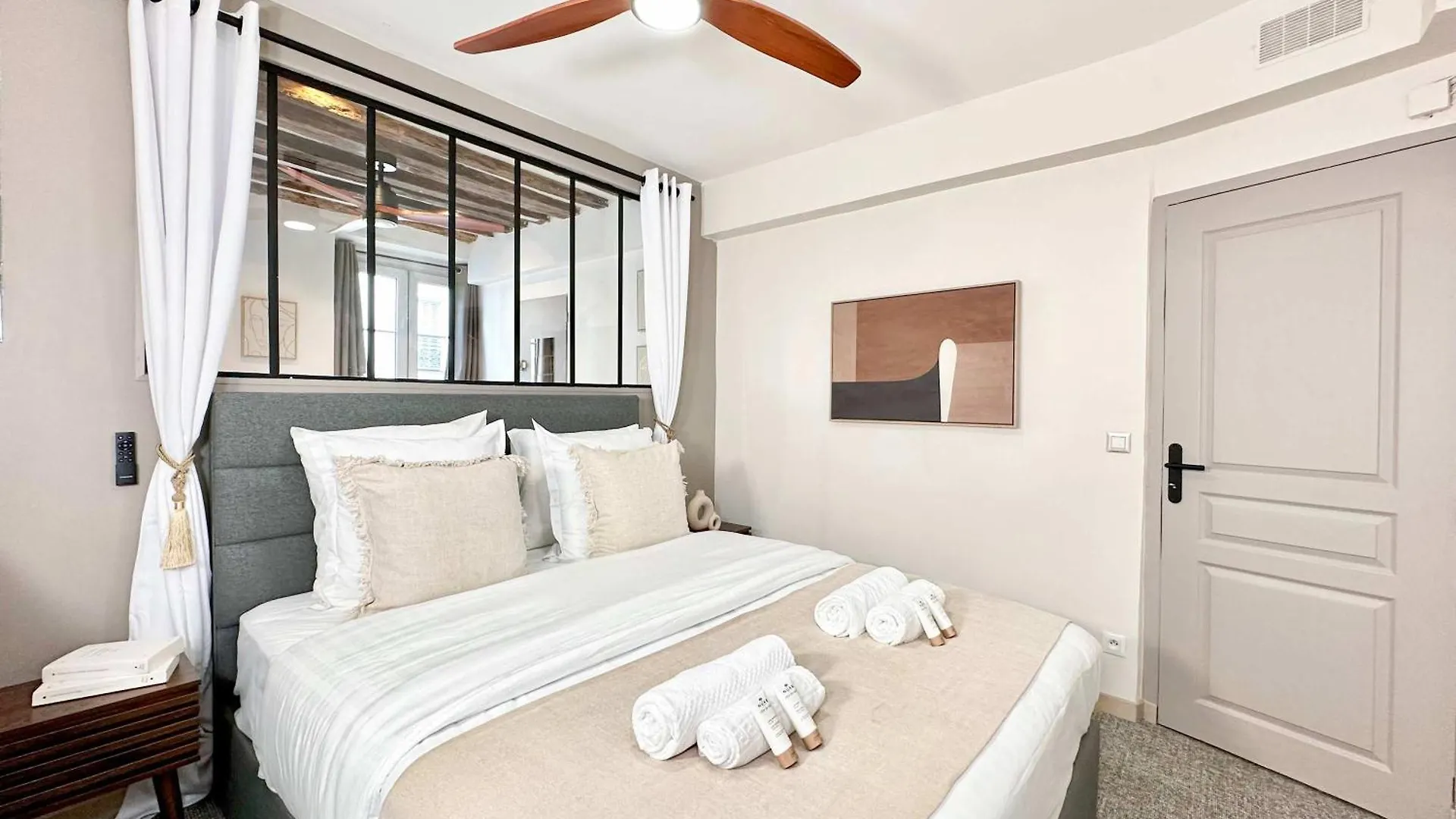 Brand New In Le Marais * Parigi