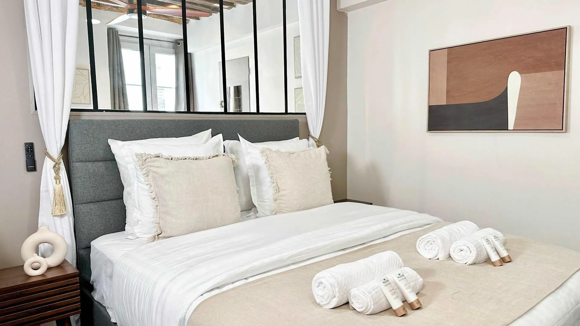 Brand New In Le Marais Apartment Paris