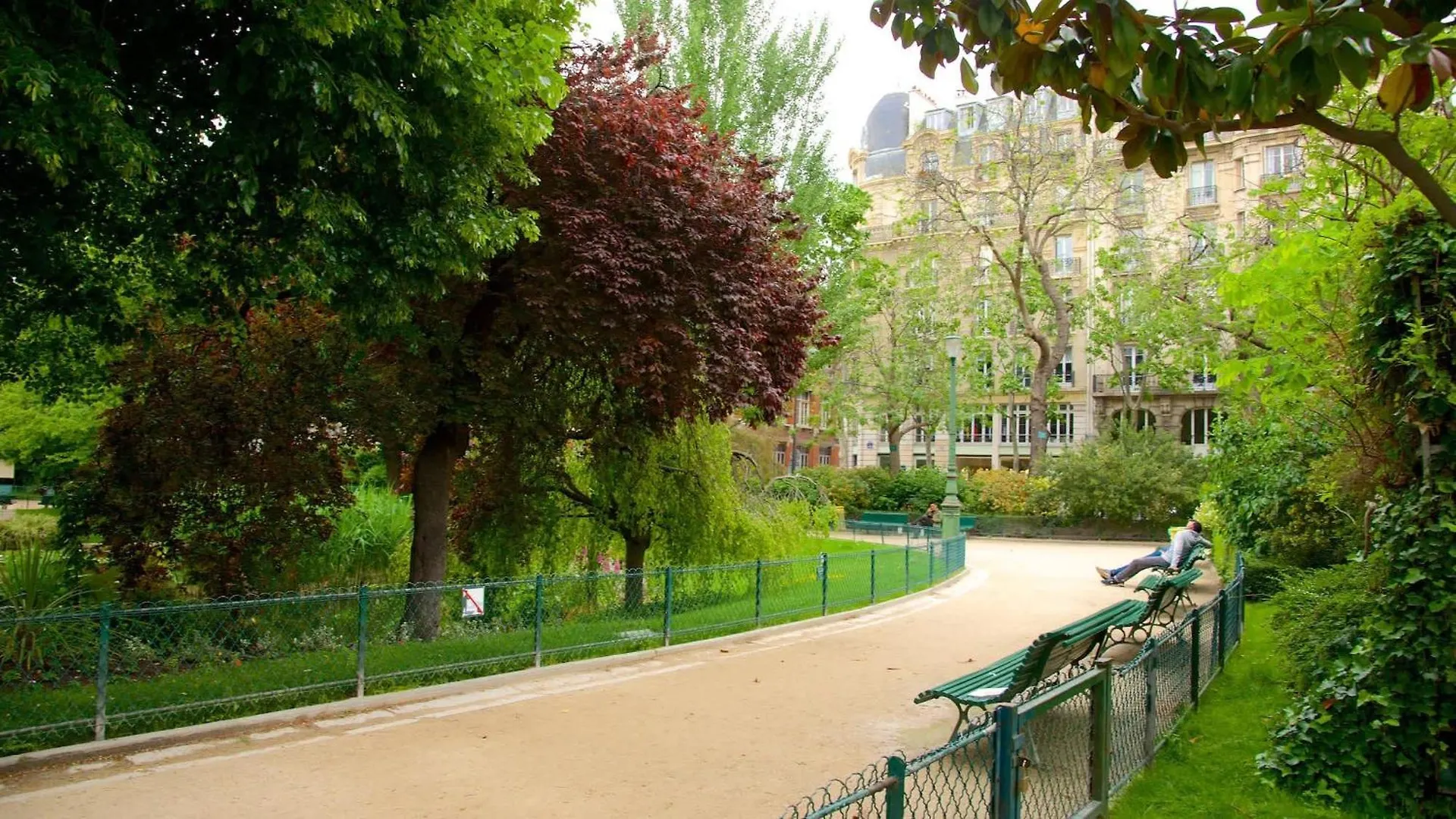 Brand New In Le Marais Paris